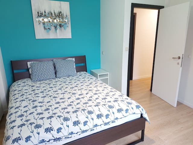 Super 2 chambres avec terrasse gallery image 5