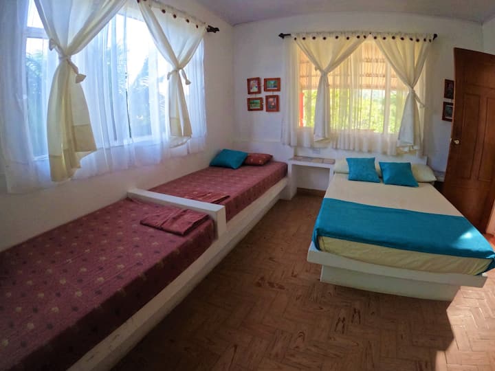 dhomë për 4 persona