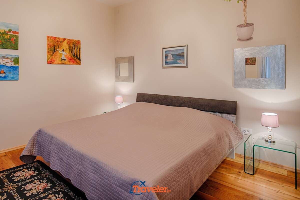 Vila Okra · Villa with pool,view. near beach