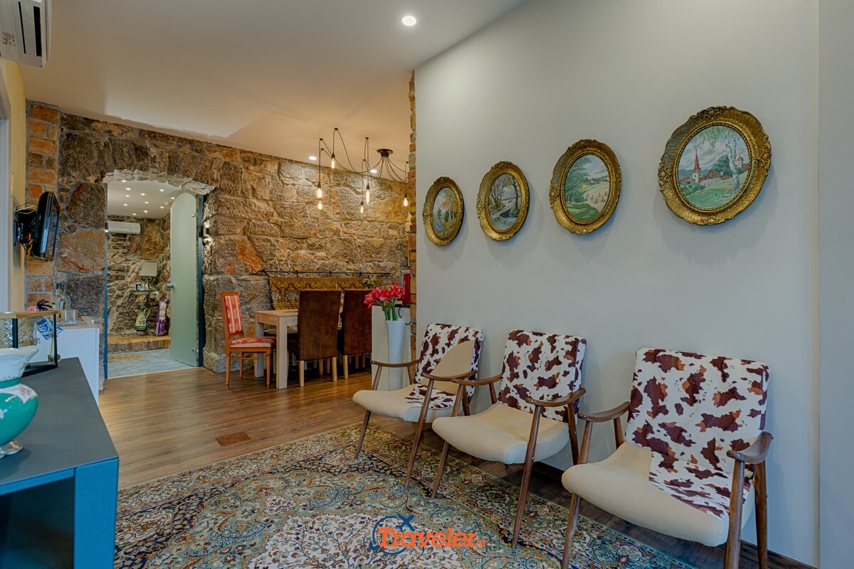 Vila Okra · Villa with pool,view. near beach