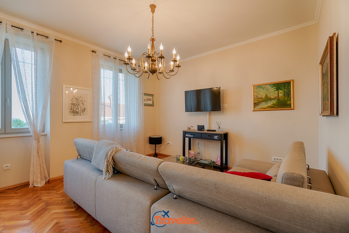 Vila Okra · Villa with pool,view. near beach