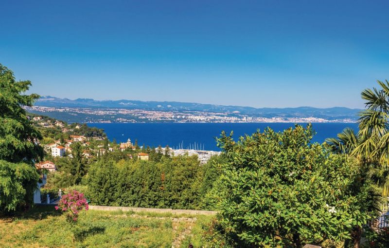 Vila Okra · Villa with pool,view. near beach