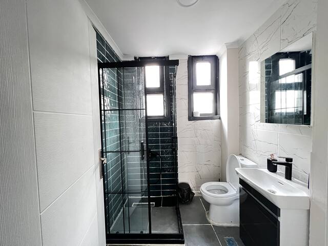 Karaköy Comfort, 4BR, 5 AC, Ultra Luxury Home gallery image 5