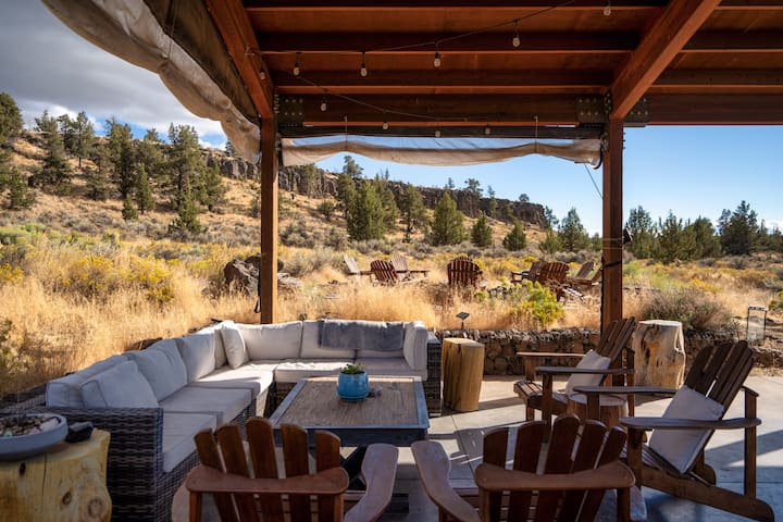 Moon Tent At Green Rock Retreat - Oregon