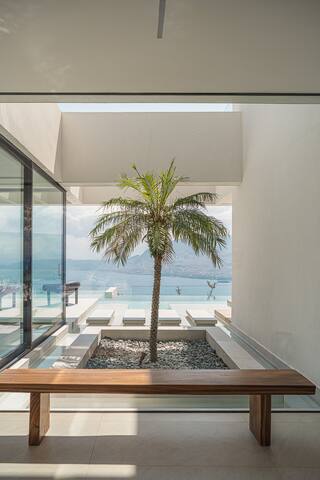 Escape the Ordinary & Embrace a Fantasy by etouri gallery image 5