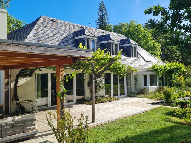 Tranquil Stylish Home w/ Nature Pool near Reserve