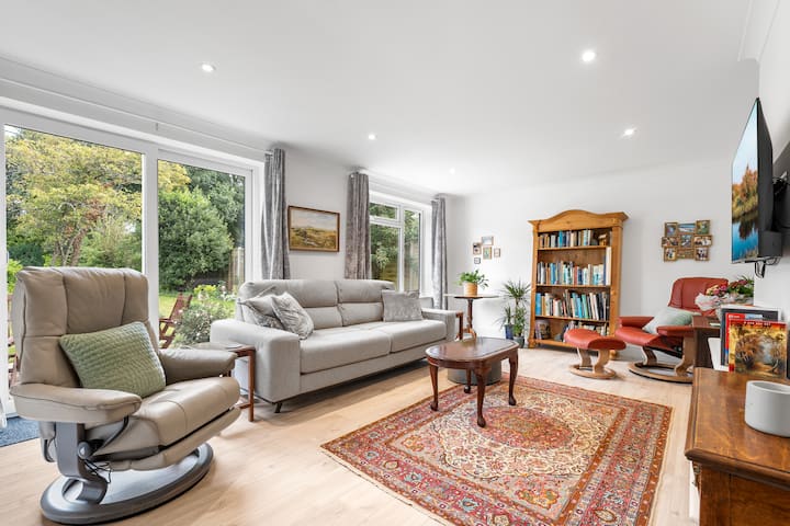 Convenient And Immaculate House In Bransgore - Hengistbury Head Sandspit