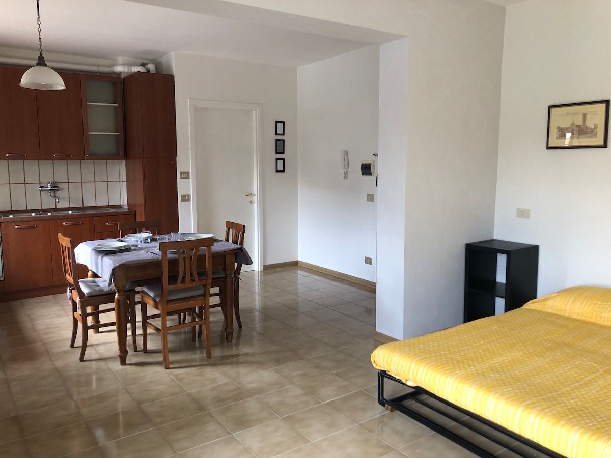 Annonce Airbnb populaire: Apartment near station (Casa Fiordaliso) à Prato