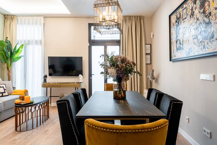 City Deluxe Reina Sofia Atocha comfy apartment gallery image 2