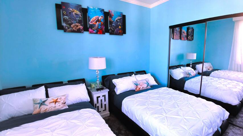 #1 Penthouse Oceanfront Waikiki gallery image 4