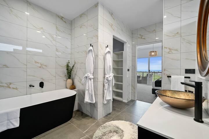 Rose’s Villa – Full Breakfast Included gallery image 4