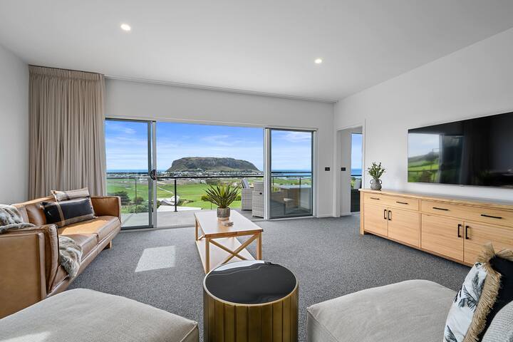 Rose’s Villa – Full Breakfast Included