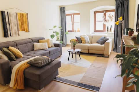 Beautiful apartment old town "Arkadenhof"