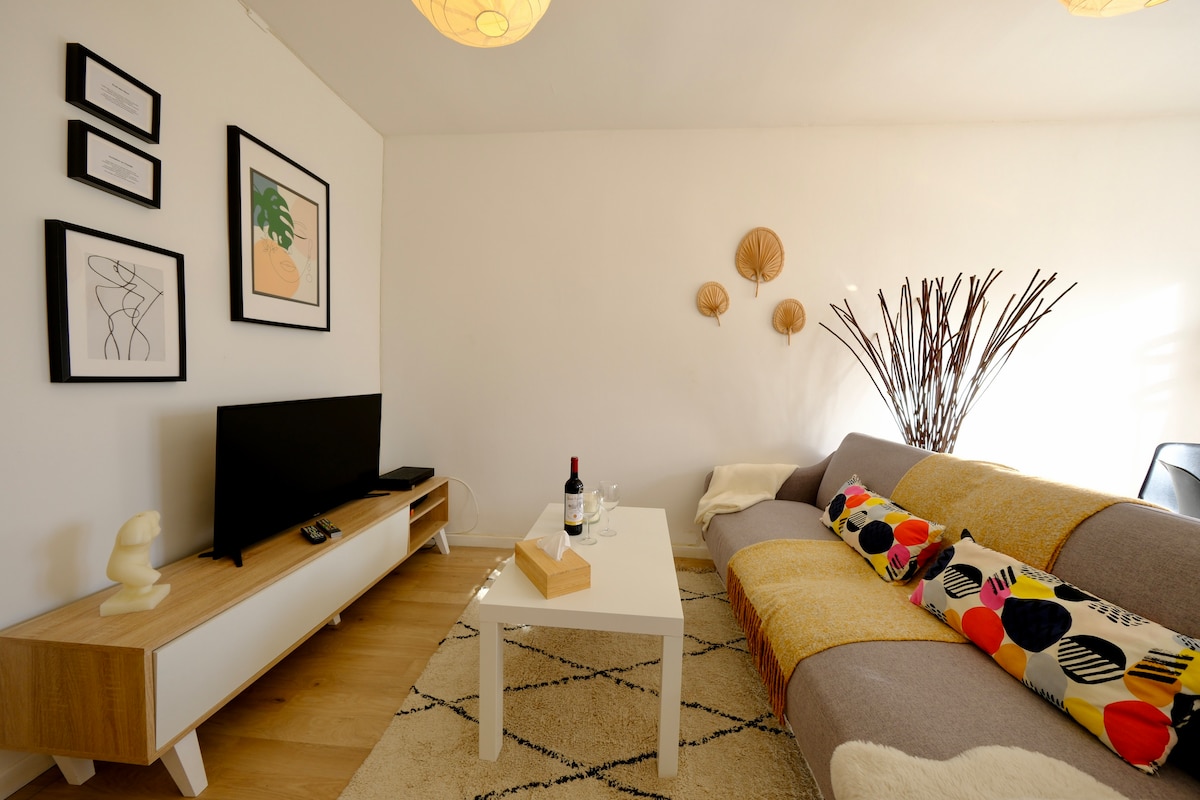 Top performing Airbnb: Rouen – Welcome to Nabila's in Saint Sever / île Lacroix / Orléans