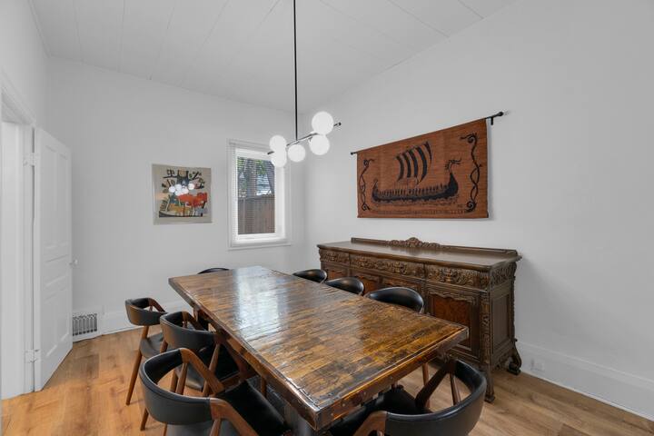 Rare 3BR – Heart of Downtown – King Beds + Patio gallery image 5