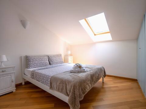Top Airbnb: Casa Felice - Mimosa Apartment in Pietra Ligure