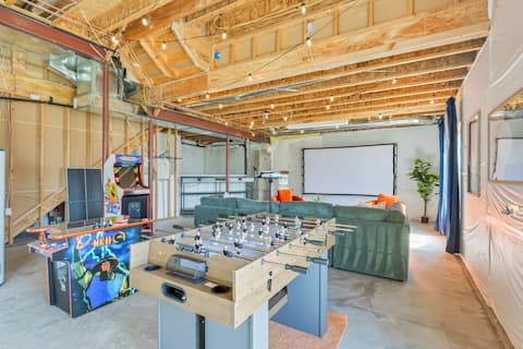 Centrally Located 5BD | Games, BBQ & Firepit Patio