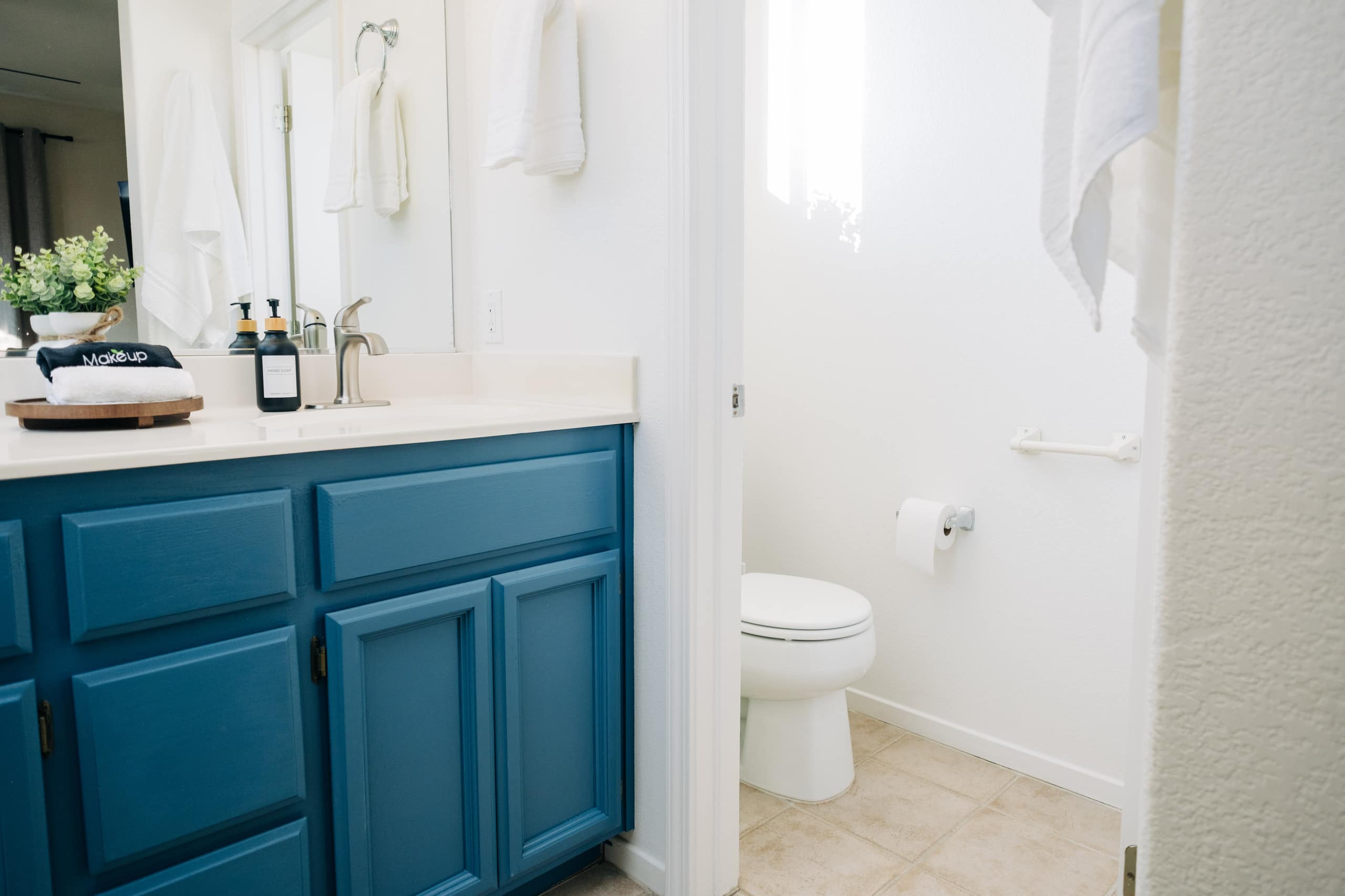 Home in West Sacramento · ★4.96 · 3 bedrooms · 5 beds · 2 private baths - Image 22