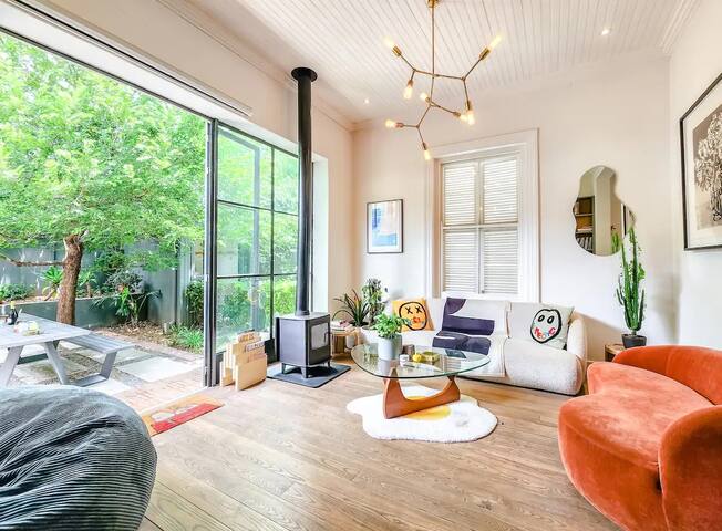 Designer House In The City