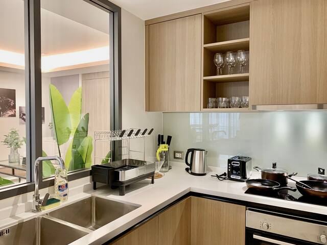 3BR |Near BTS&MRT | Free Pickup| Max 6 PPL gallery image 4