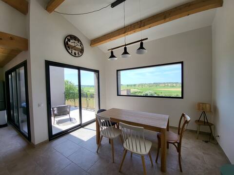 3 - House and pool - panoramic view