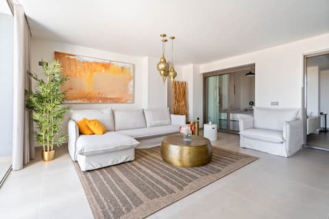 Airbnb con mejor rendimiento: Mijas - jacuzzi & sauna panoramic views - 3 pools en Mijas