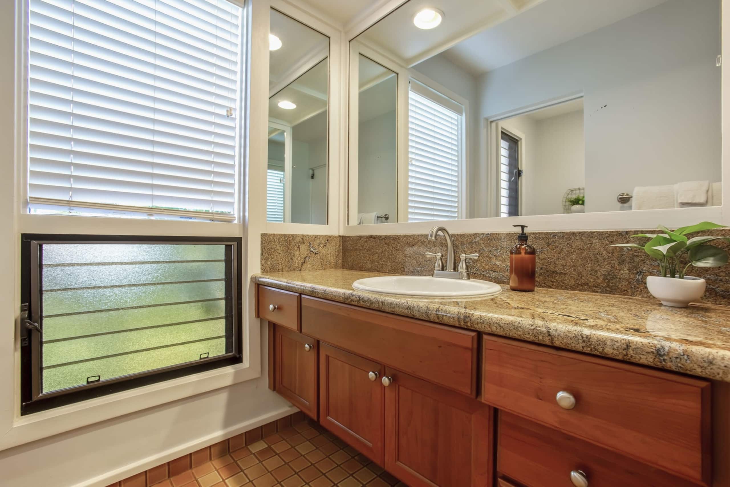 Condo in Lahaina · ★5.0 · 1 bedroom · 2 beds · 2.5 baths - Image 26