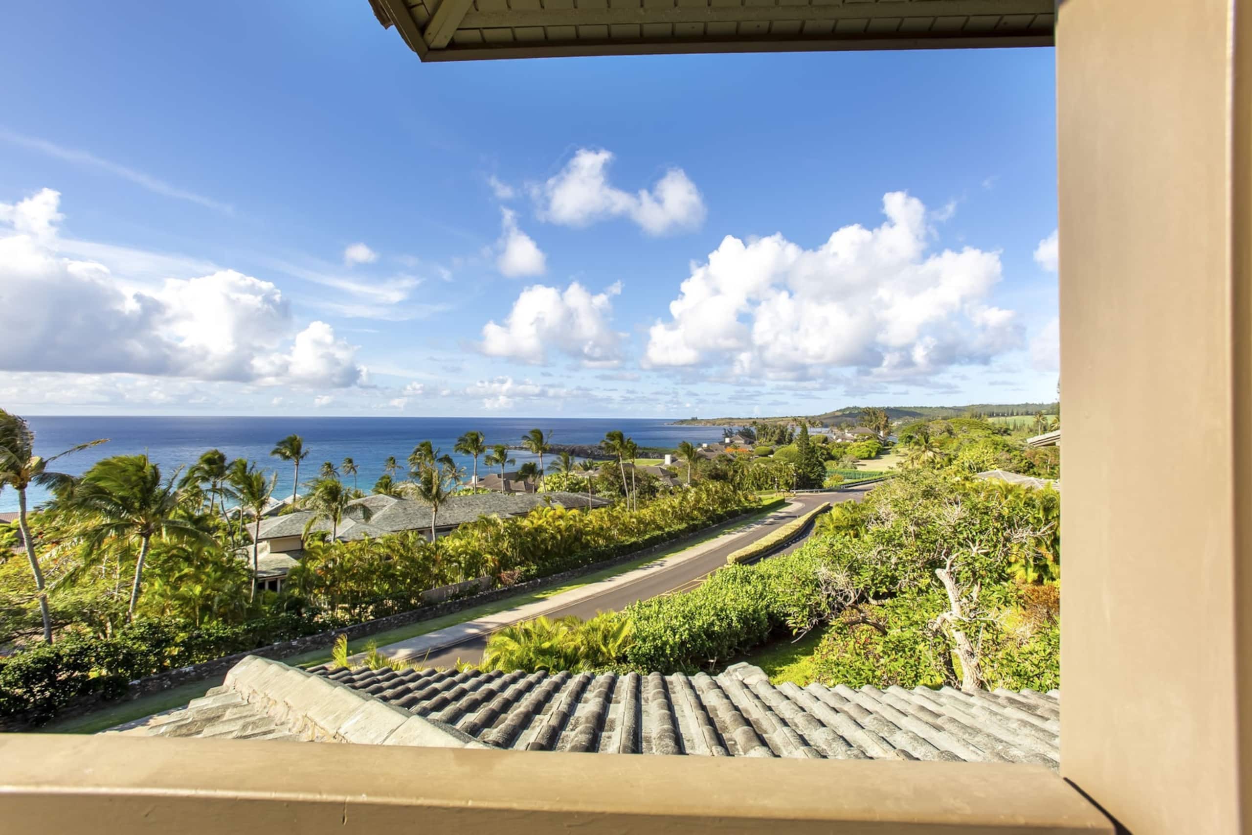 Condo in Lahaina · ★5.0 · 1 bedroom · 2 beds · 2.5 baths - Image 51