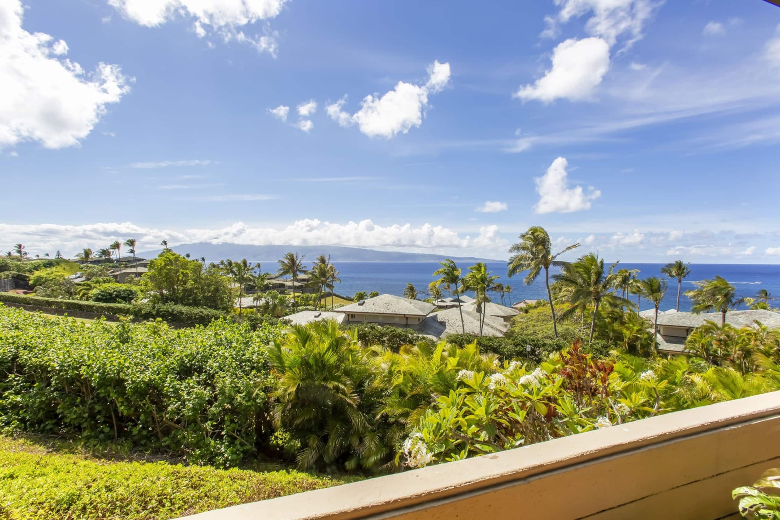 Condo in Lahaina · ★5.0 · 1 bedroom · 2 beds · 2.5 baths - Image 54