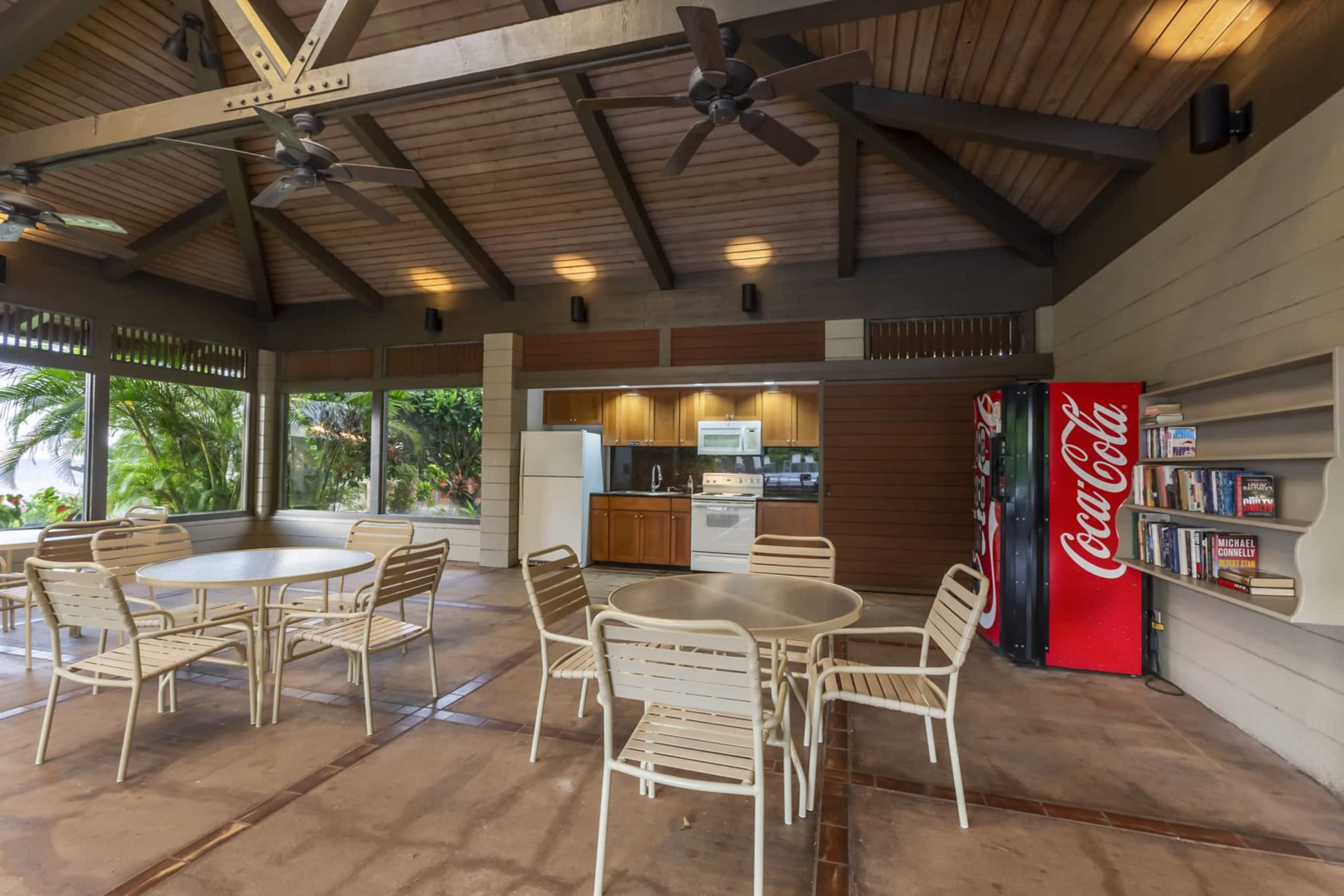Condo in Lahaina · ★5.0 · 1 bedroom · 2 beds · 2.5 baths - Image 57