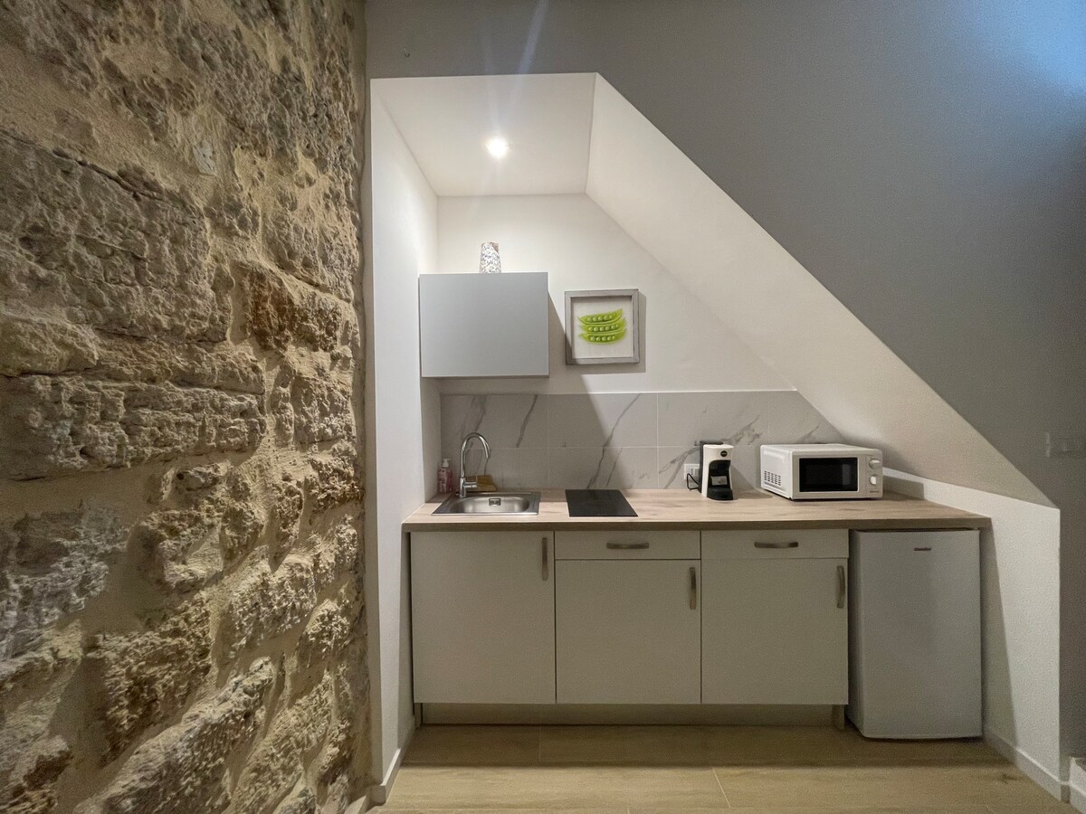 Airbnb con migliori performance: Entire apartment historic center Palermo a Palermo