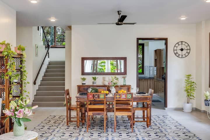 Dining area image 3