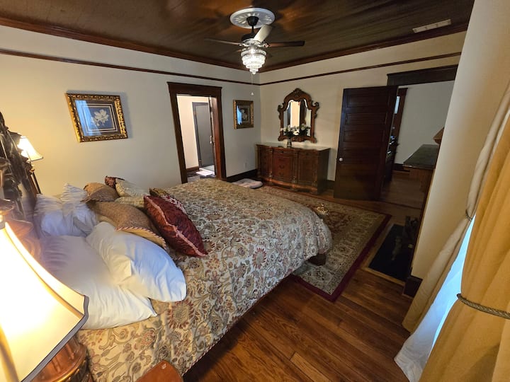 Спалня 4