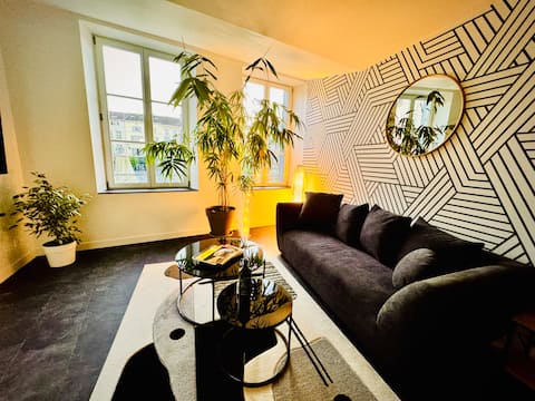 Annonce Airbnb populaire: Epinappart with terrace (Air-conditioned) à Épinal