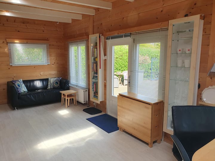Compact Huisje, Rustige Locatie, Nabij Ahoy - Rotterdam
