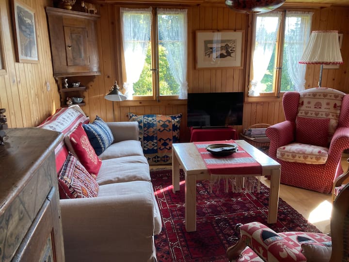 Traditional Chalet - Saanenmöser