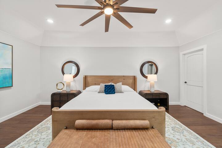 Preston Hollow Modern Rustic Home gallery image 3