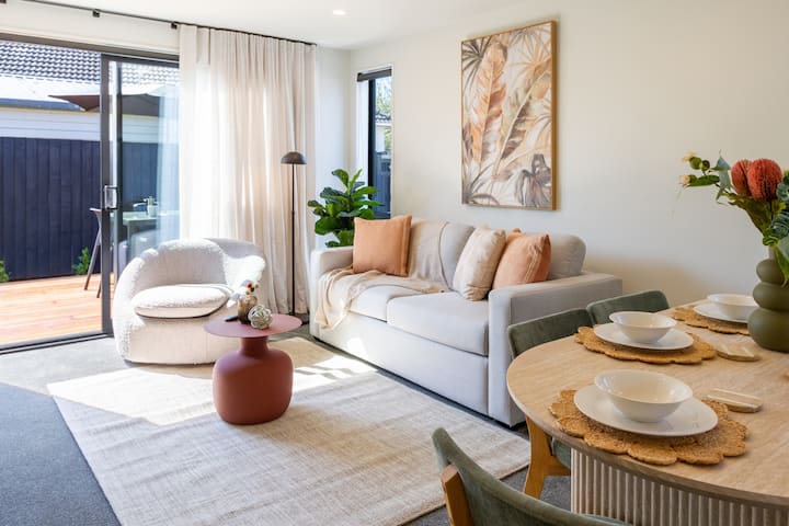 The Kind Kiwi. A Brand New Home In Riccarton - 크라이스트처치