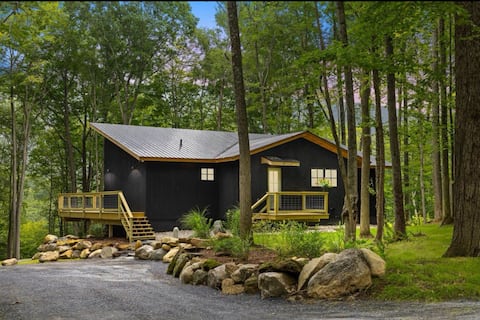 Boulder Run Cabin/Mountain Views/Sauna/Hot Tub/EV