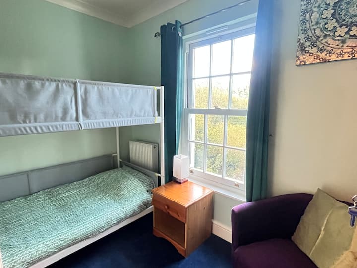 საძინებელი 2