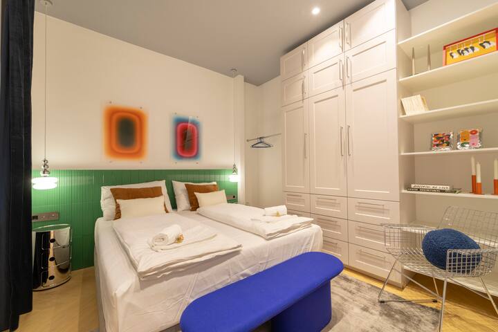 josef’s home | Deluxe Suite | Quiet & Central gallery image 3