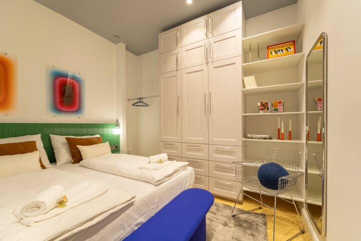 josef’s home | Deluxe Suite | Quiet & Central gallery image 4