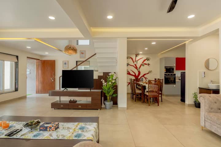 Living room image 8