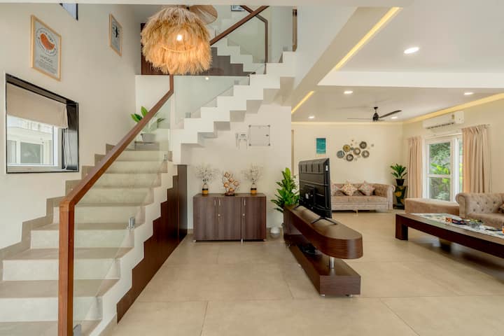 Living room image 1
