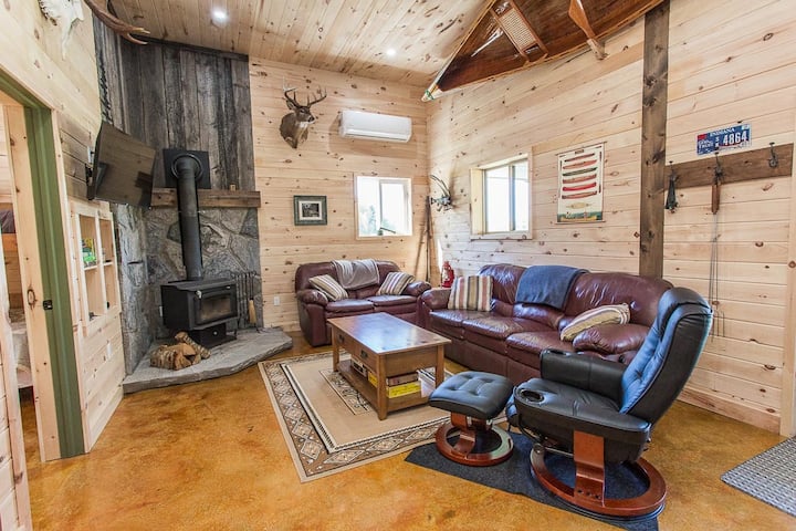 The Ol' Peck Place - Ontario