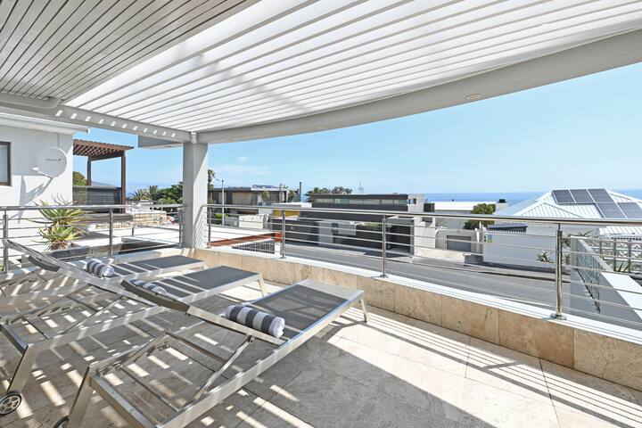 Camps Bay Luxury Villa | Ocean View | Bakoven Blue gallery image 3