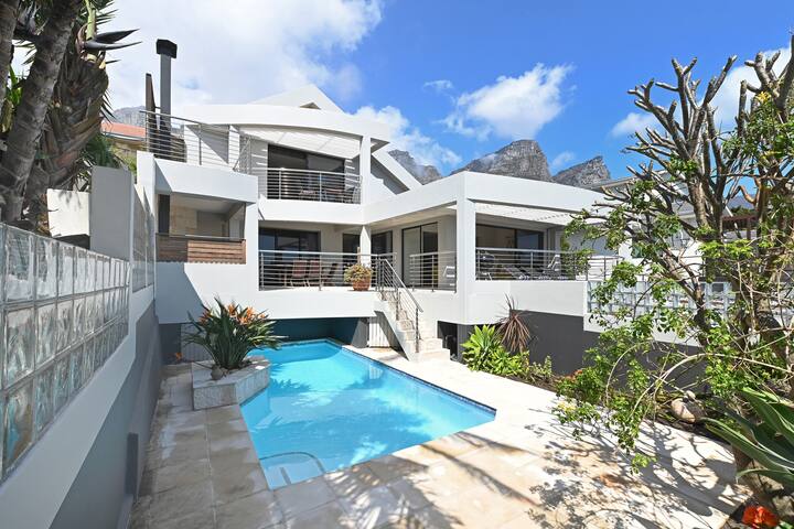 Camps Bay Luxury Villa | Ocean View | Bakoven Blue gallery image 2
