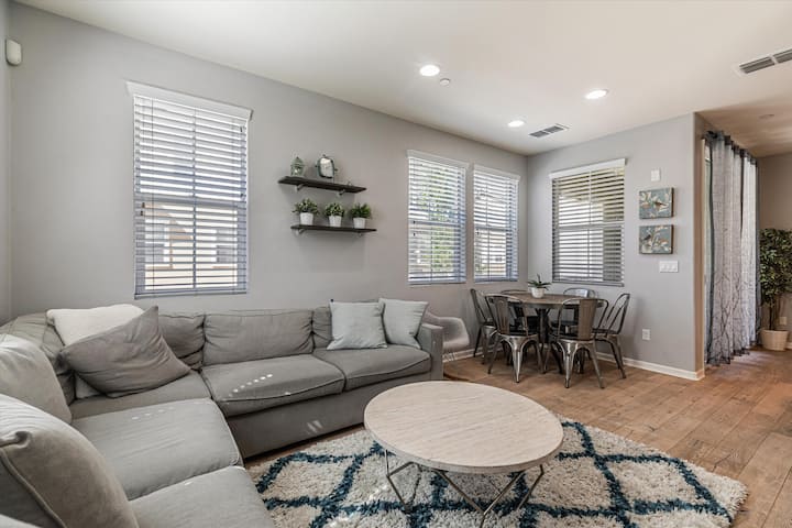 Cozy Modern Home - San Jose