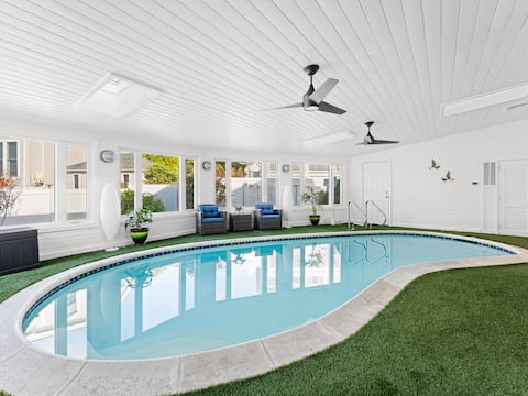 Bayside Beauty with Indoor Saltwater Pool & Sauna