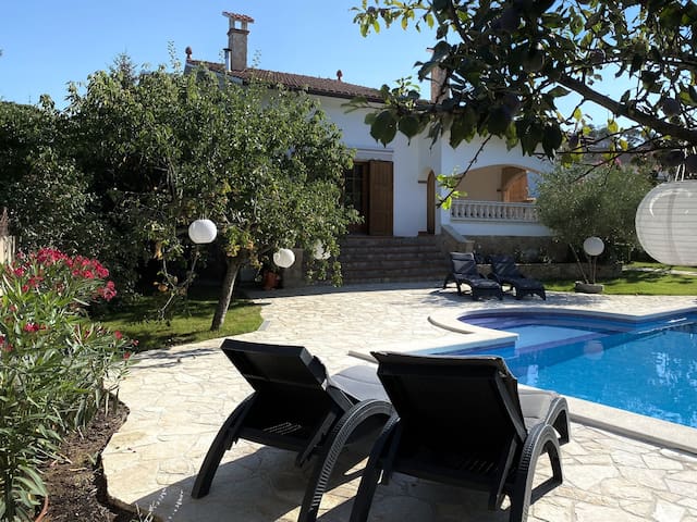 Casa Levi – Maçanet de la Selva